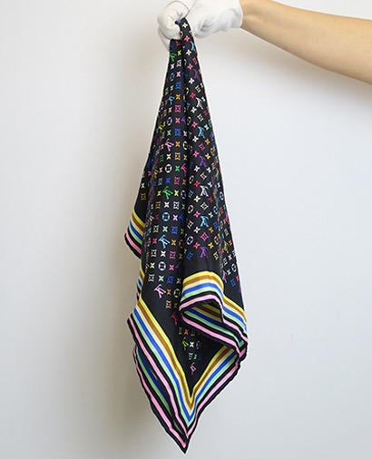 Louis Vuitton Pañuelo Murakami, vista frontal